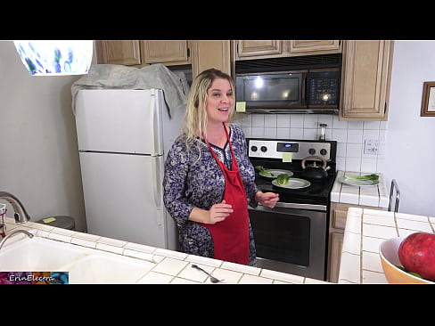 ❤️ Belle-mère qui le traie dans la cuisine avant son rendez-vous. ☑ Fuck vidéo at us fr.pornsos-com.ru